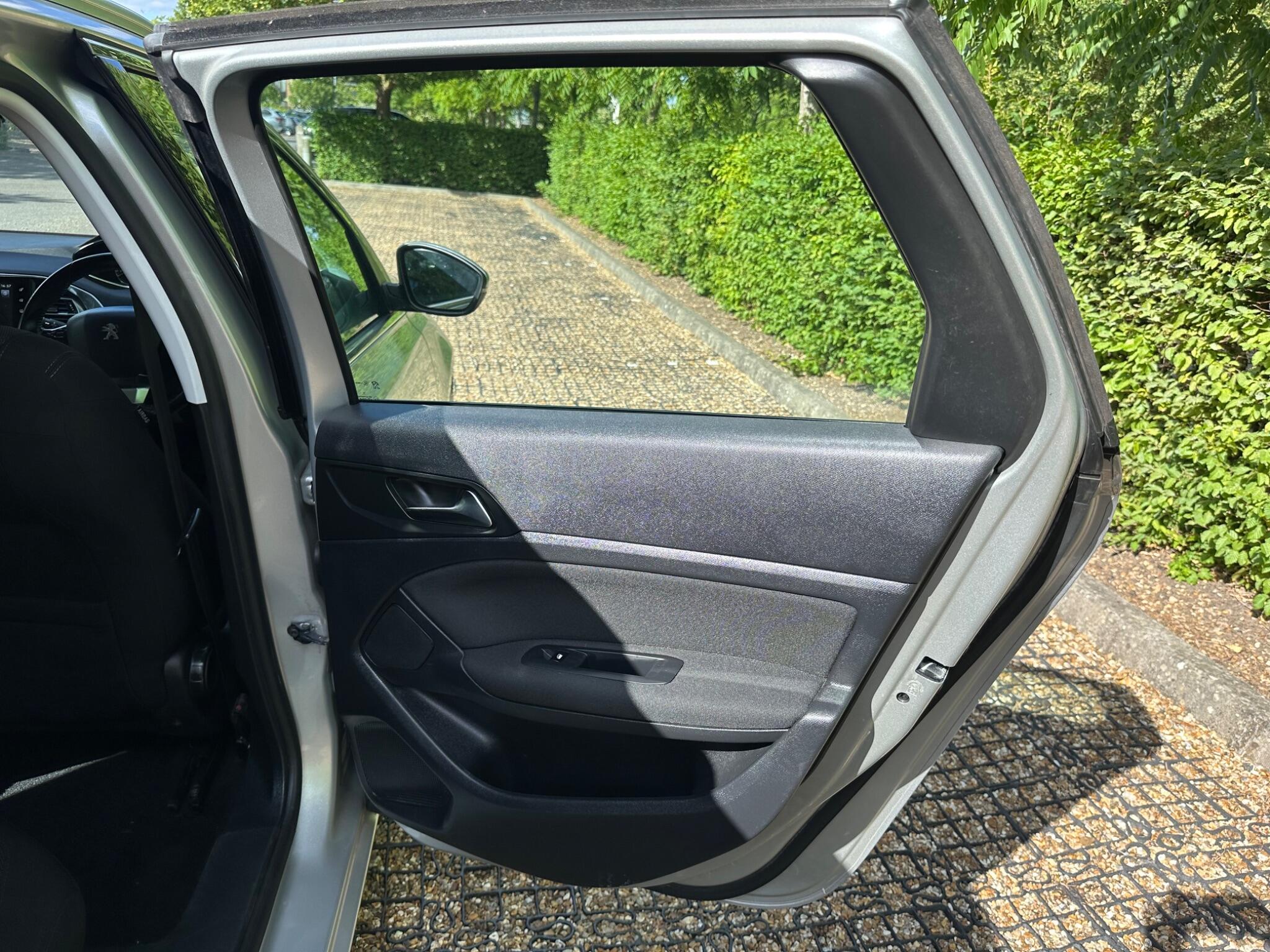 Peugeot 308 view 42