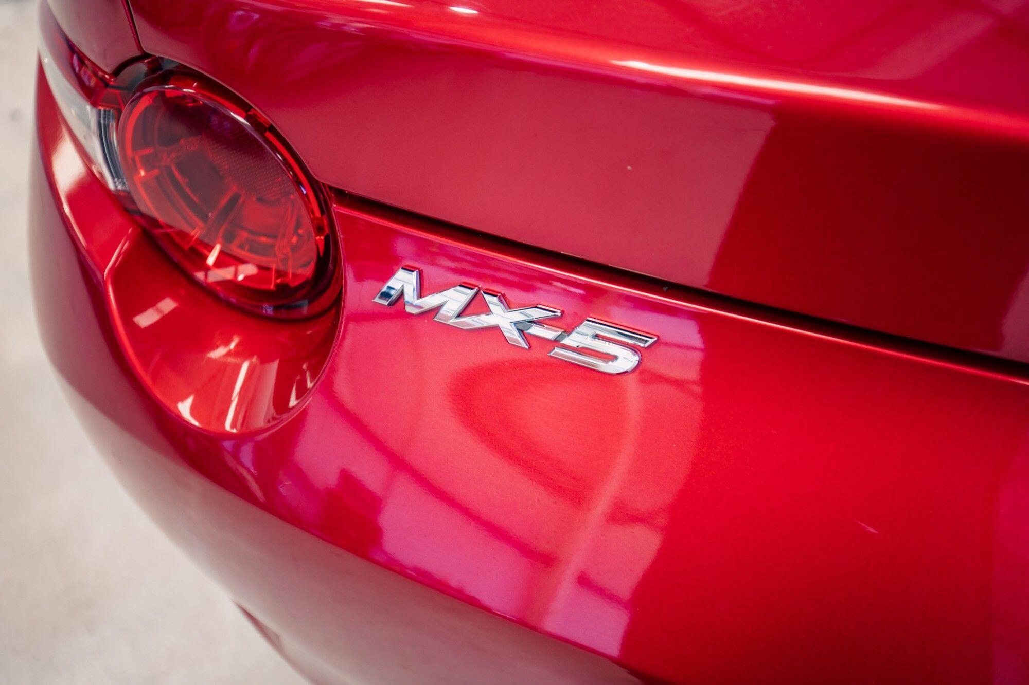 Mazda MX-5 view 6