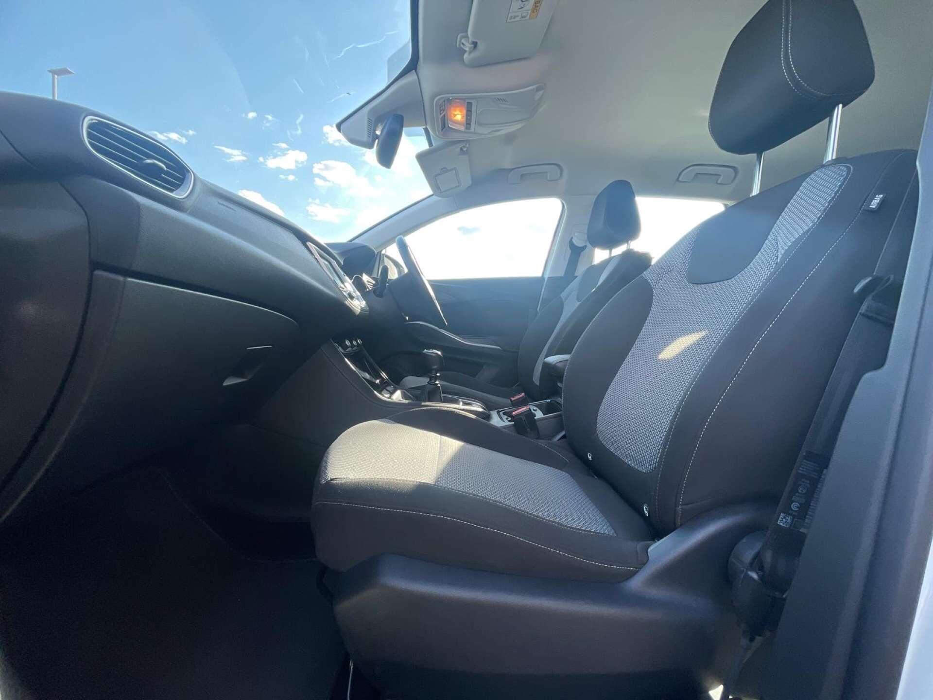 Vauxhall Grandland X view 36