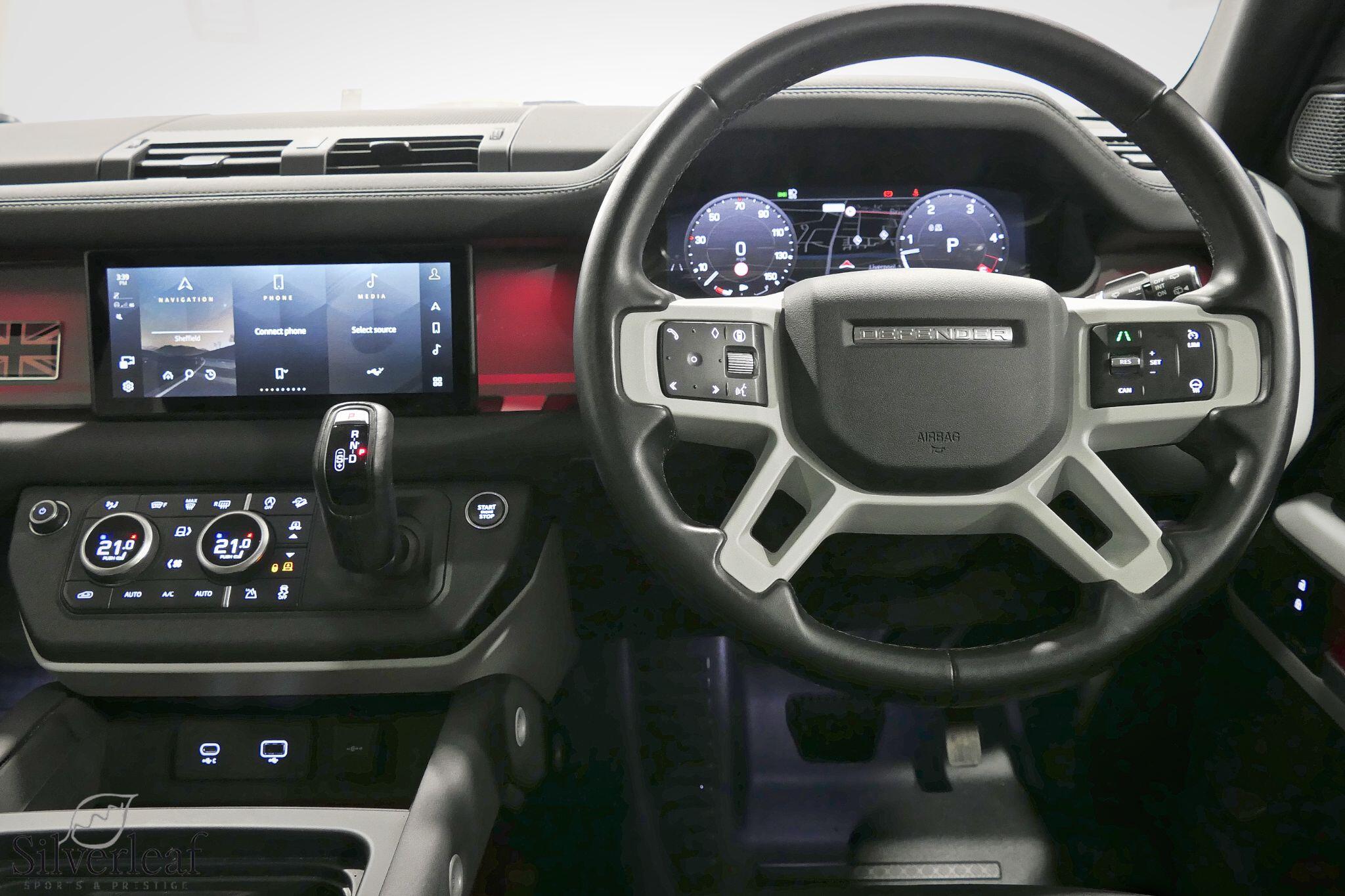 Land Rover Defender view 23