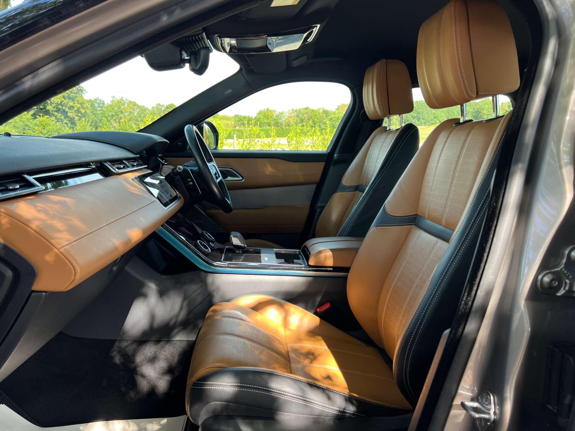 Land Rover Range Rover Velar view 25