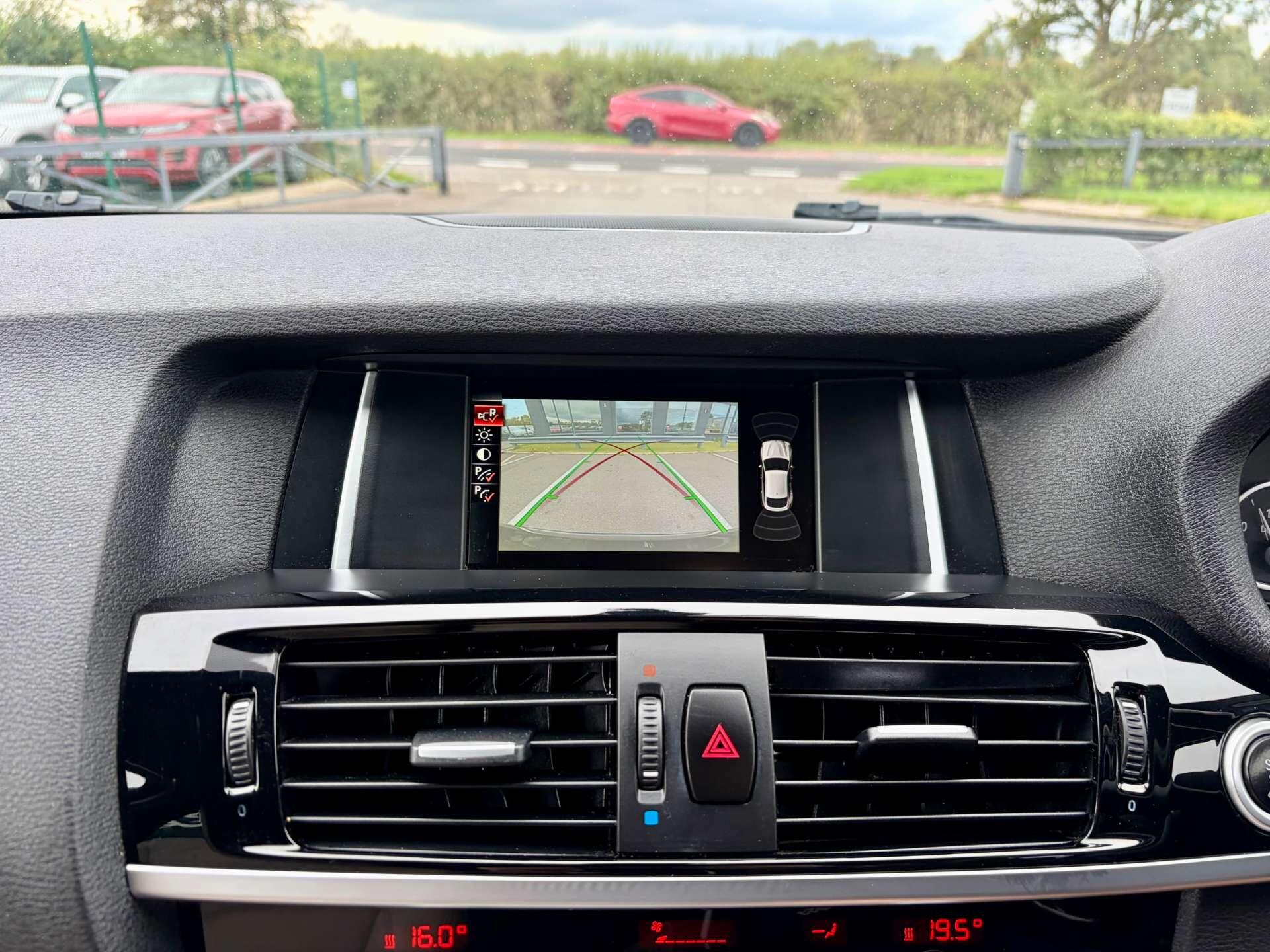 BMW X4 view 55