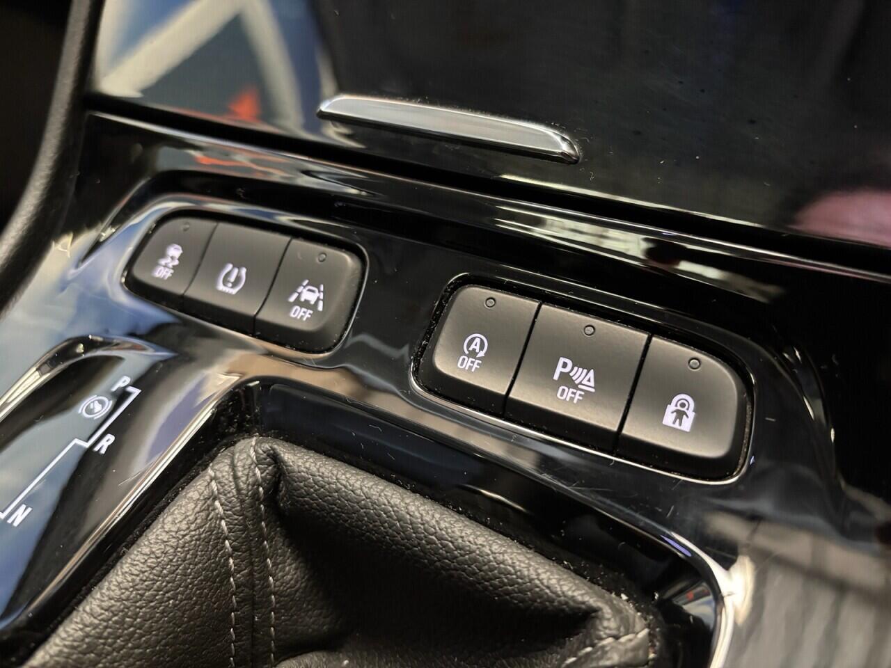 Vauxhall Grandland X view 35