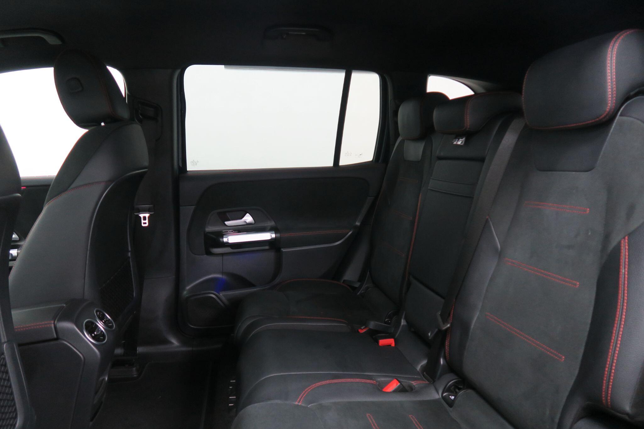 Mercedes-Benz EQB view 12