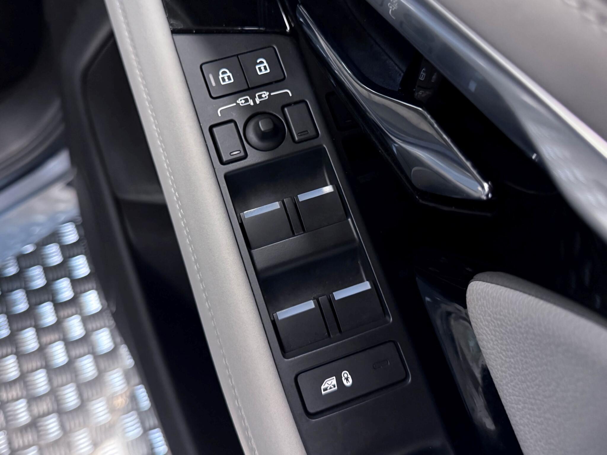 Land Rover Range Rover Evoque view 31