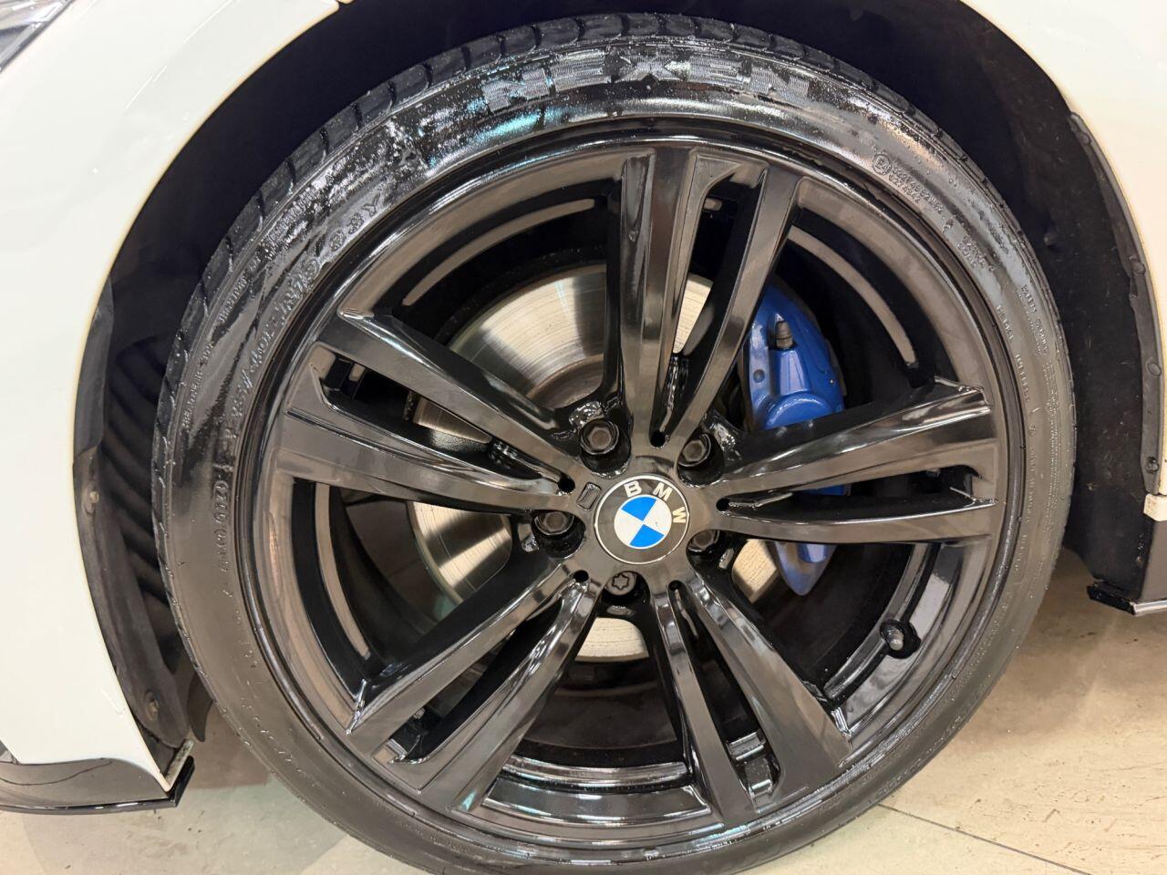 BMW 4 Series view 40