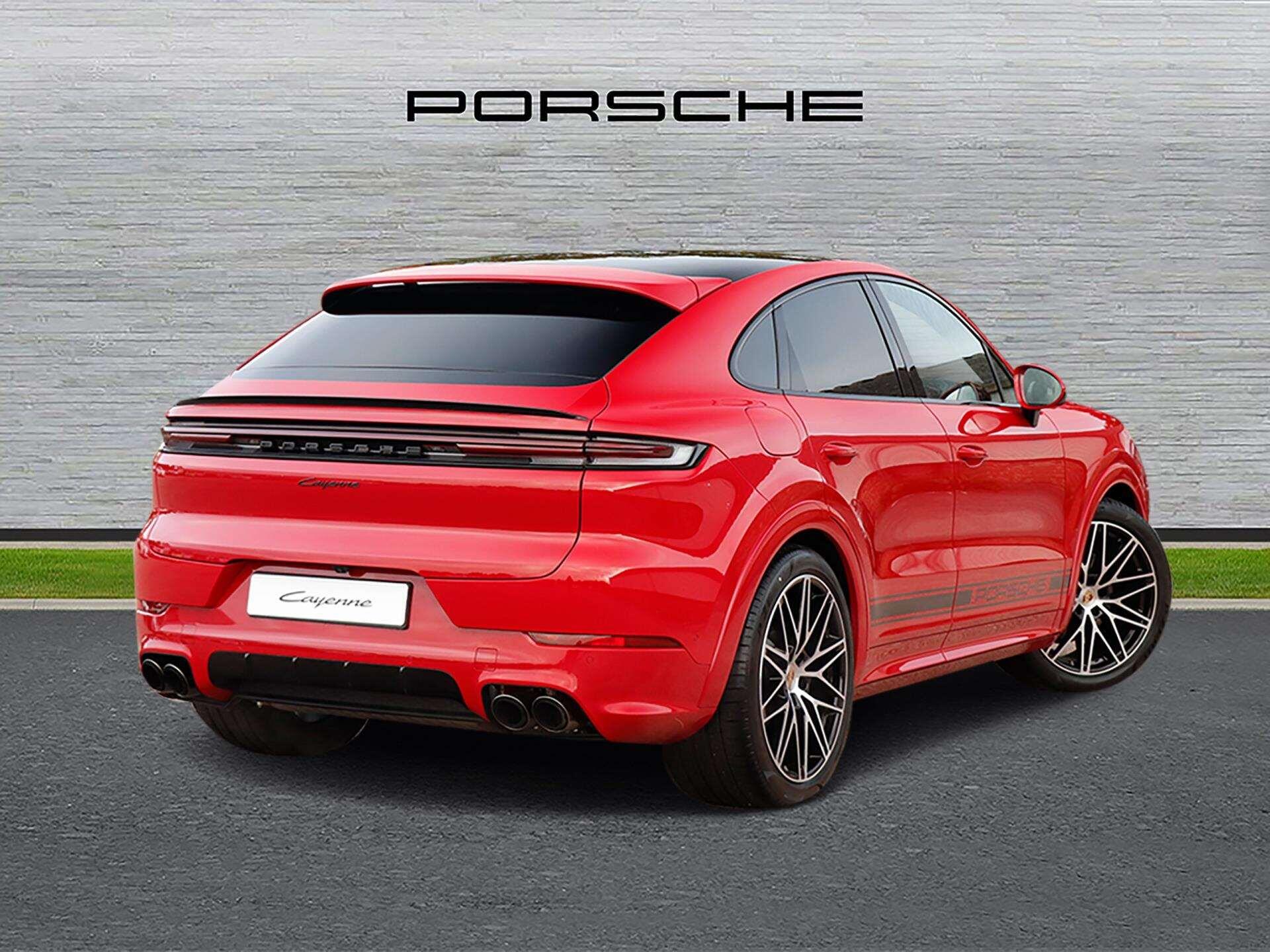 Porsche Cayenne view 3