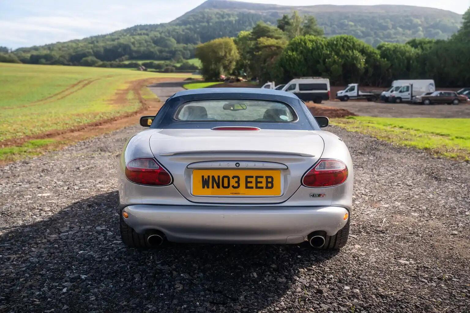 Jaguar XKR view 4