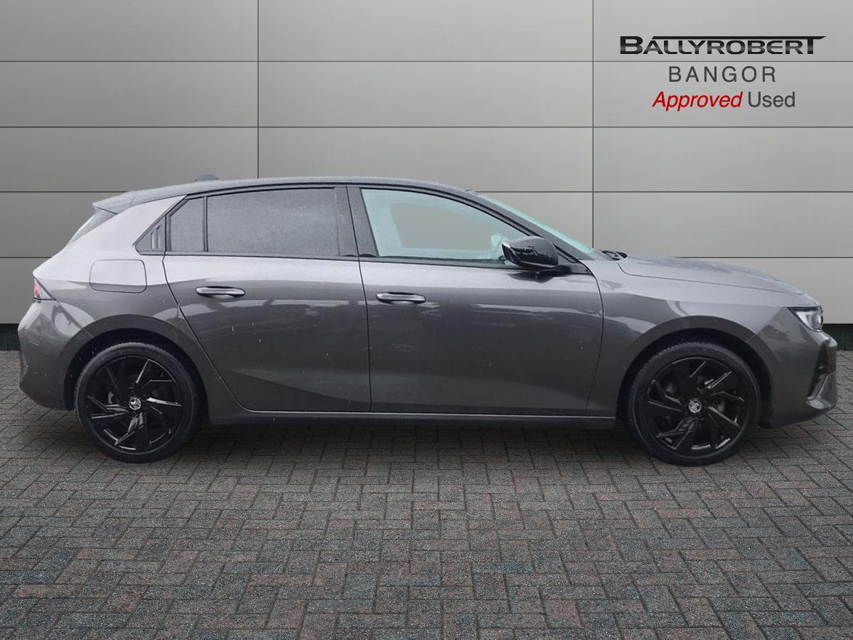 Vauxhall Astra view 9