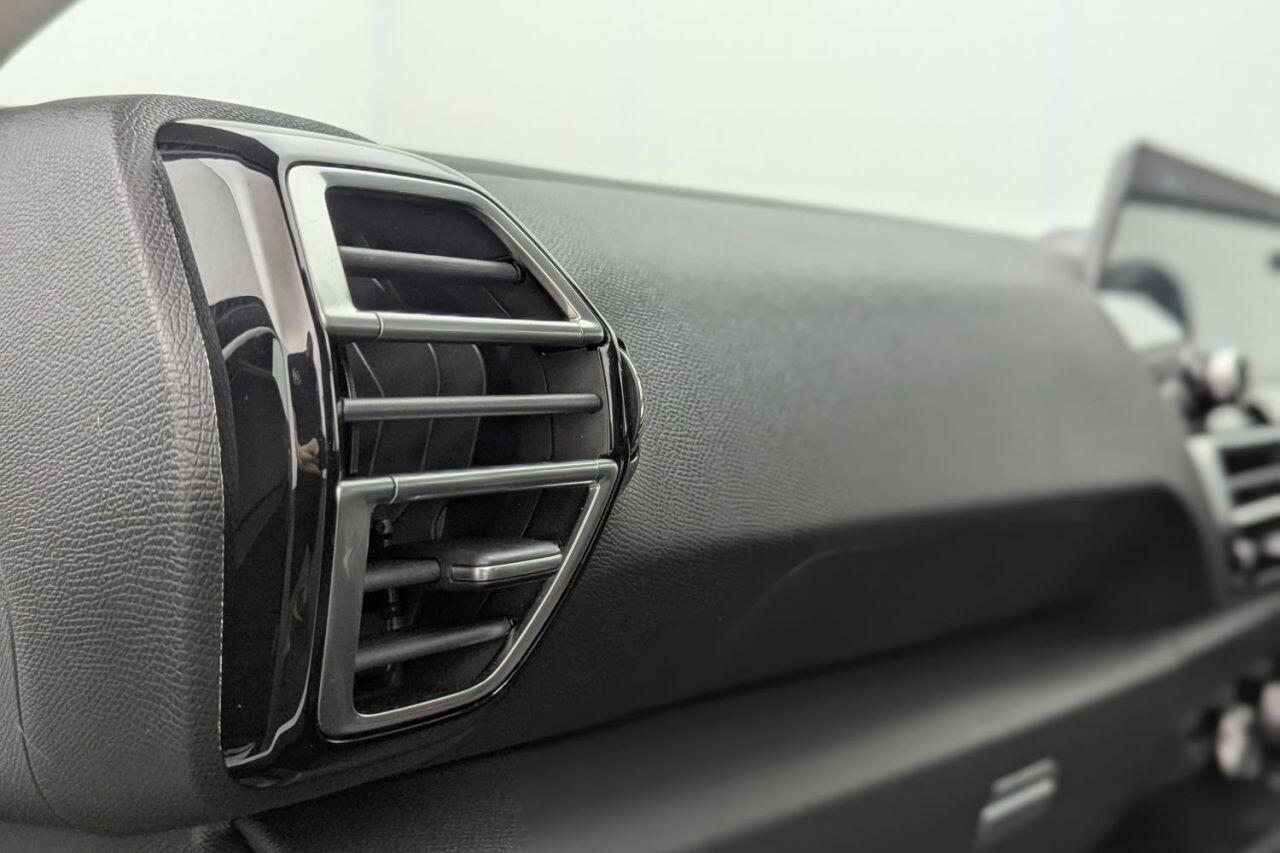 Citroen C4 view 23