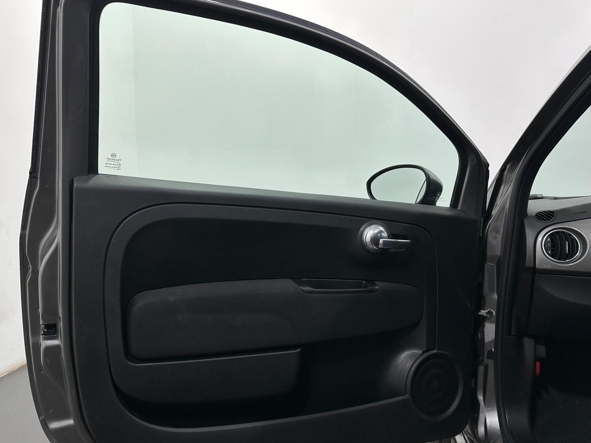 Abarth 595 view 32