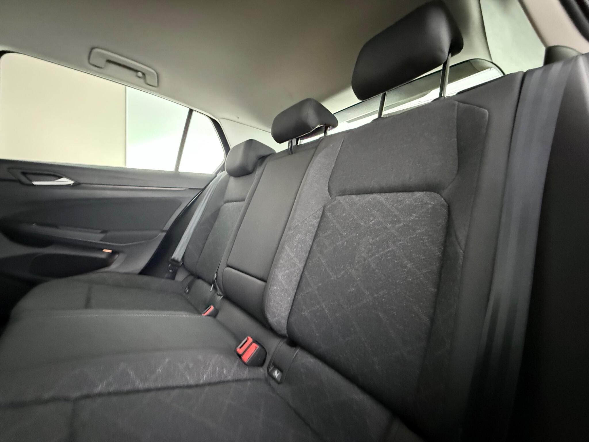 Volkswagen Golf view 32