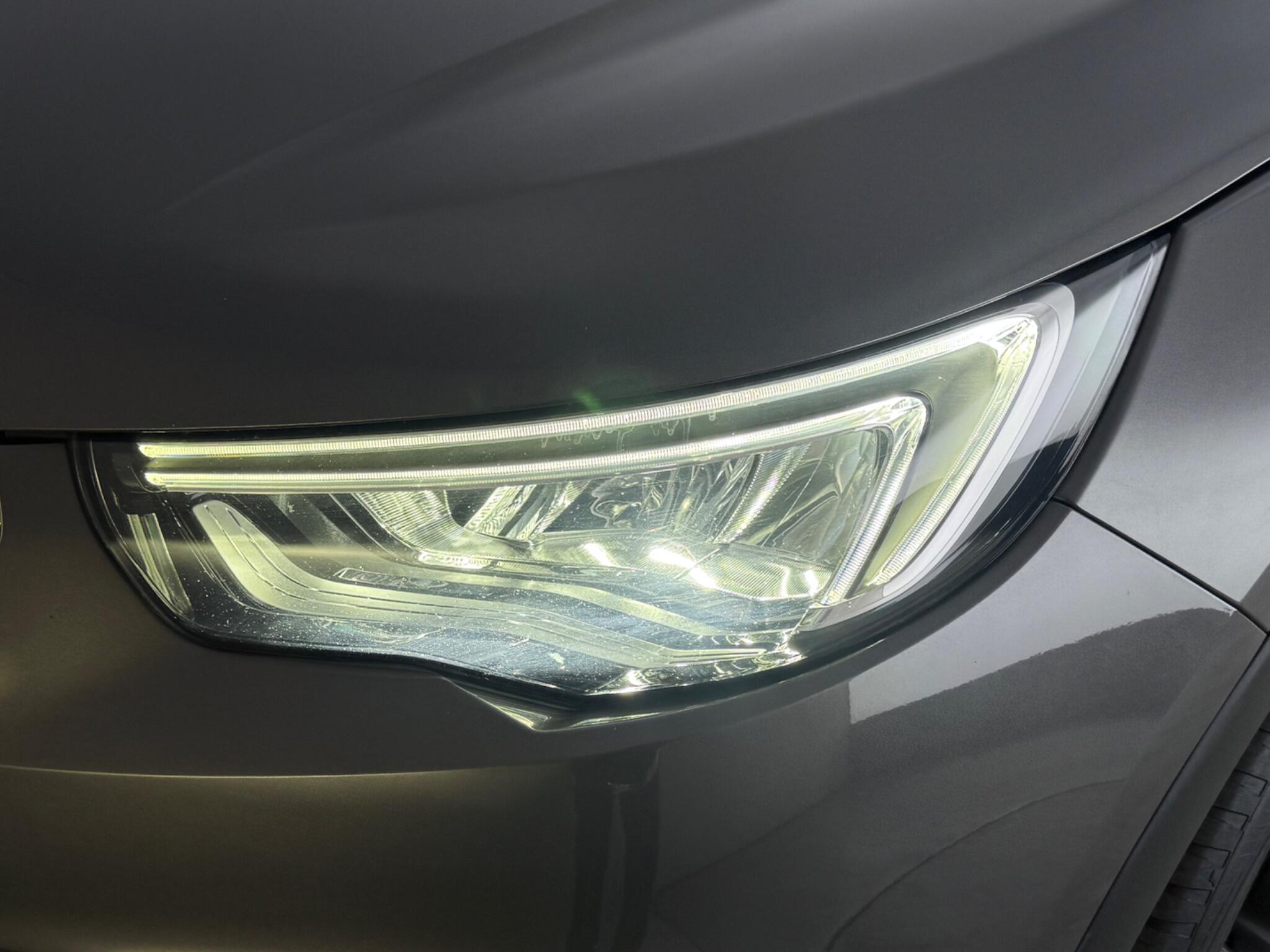 Vauxhall Grandland X view 12