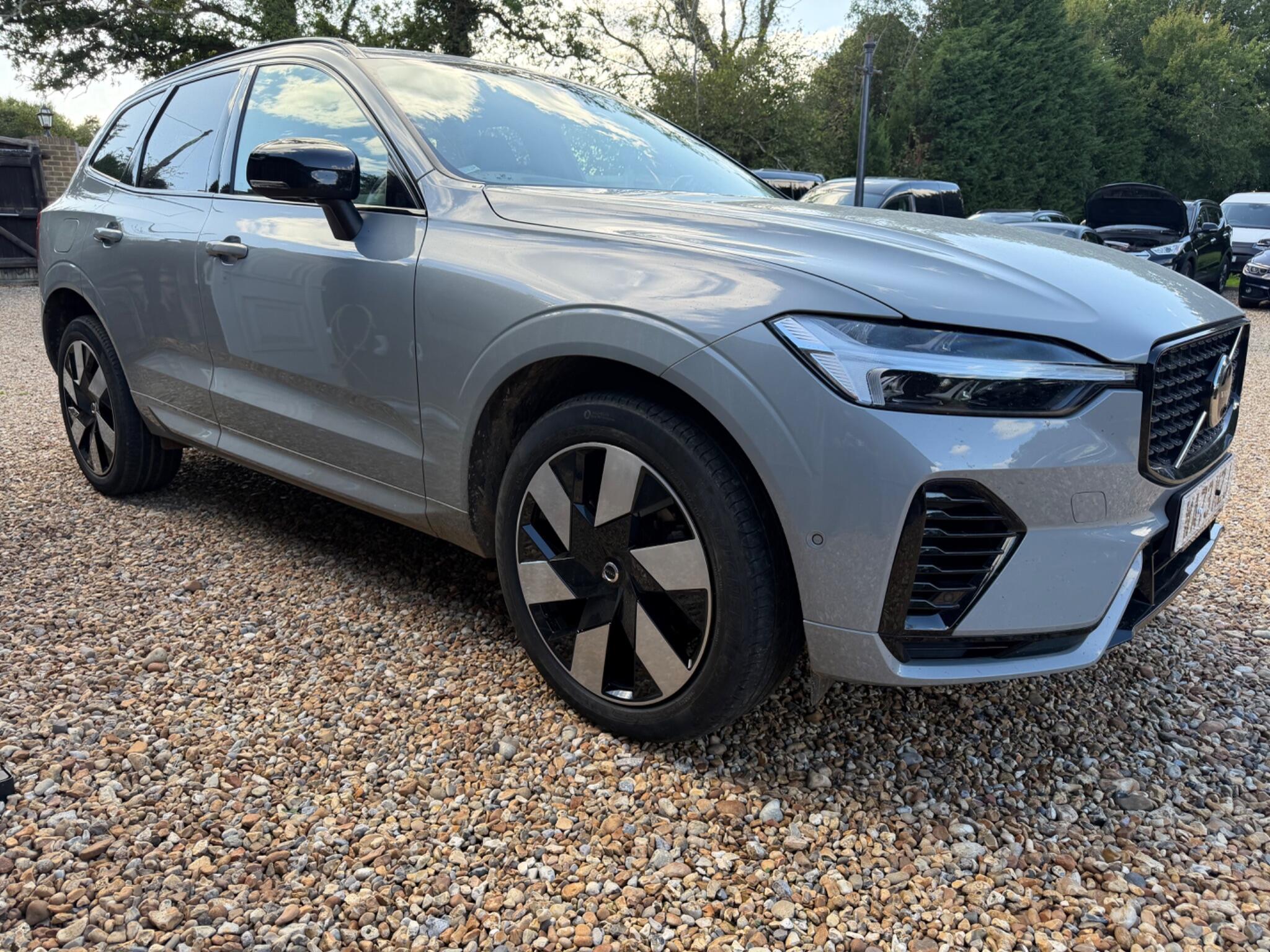 Volvo XC60 view 2