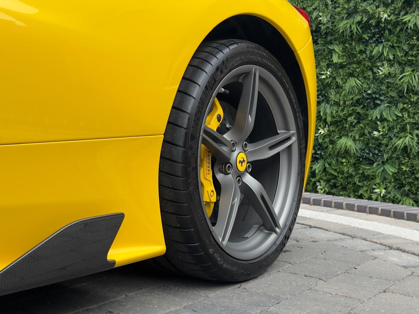 Ferrari 458 view 19