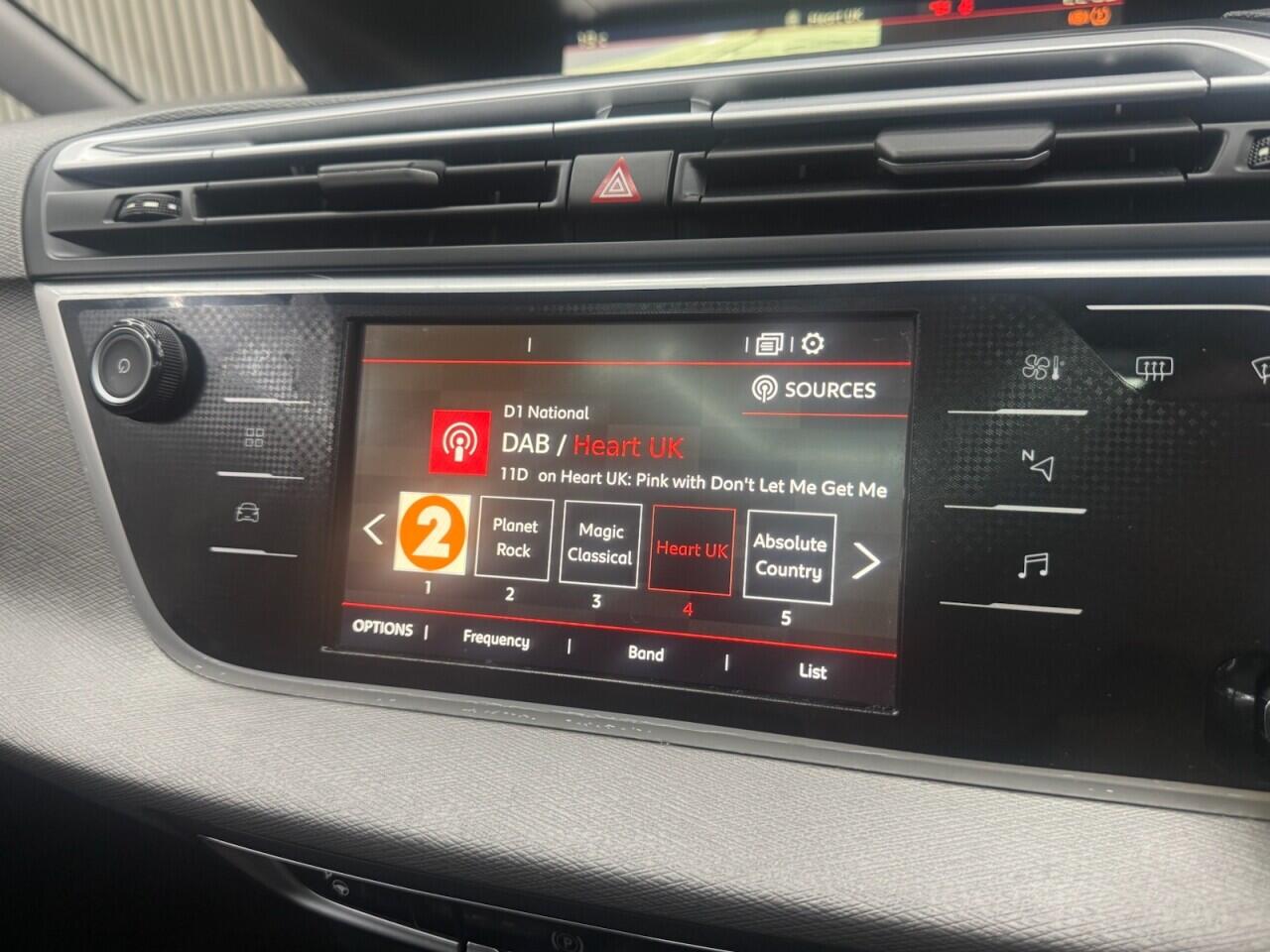 Citroen Grand C4 Spacetourer view 17