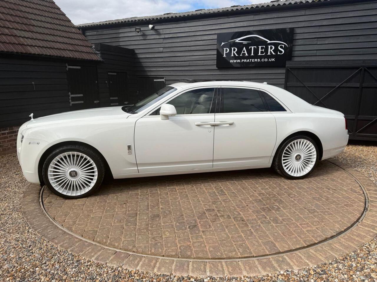 Rolls-Royce Ghost view 42