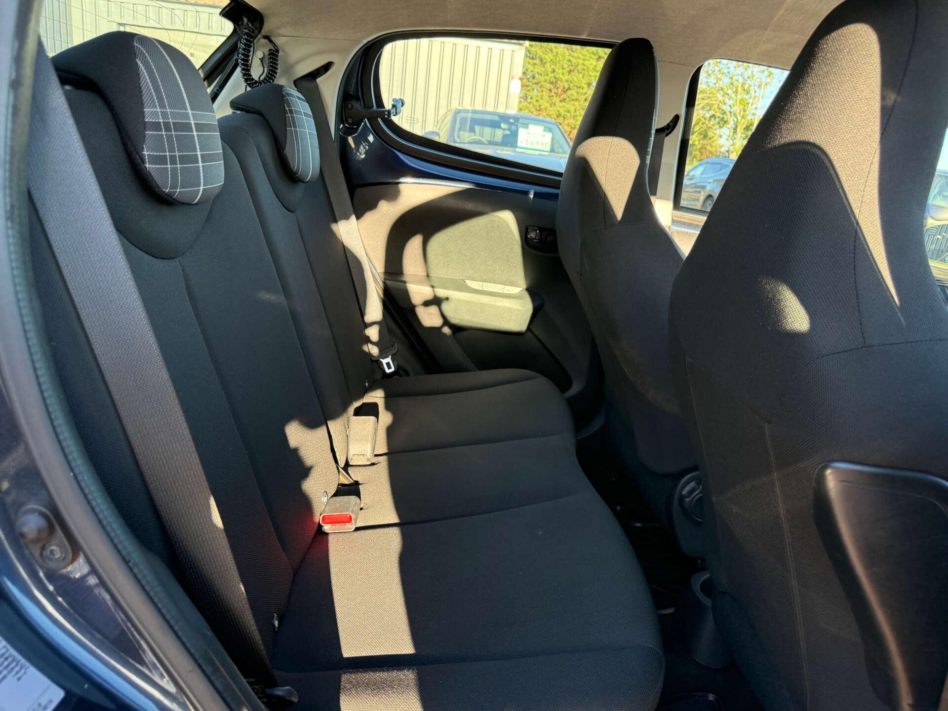 Peugeot 108 view 63