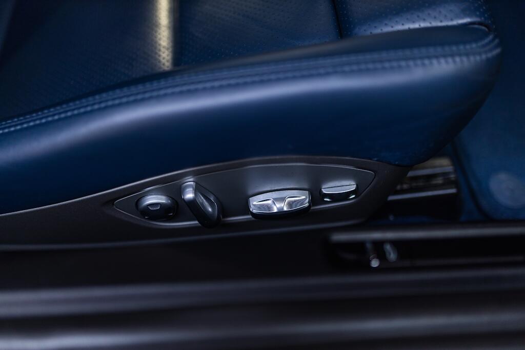 Porsche Cayman view 20