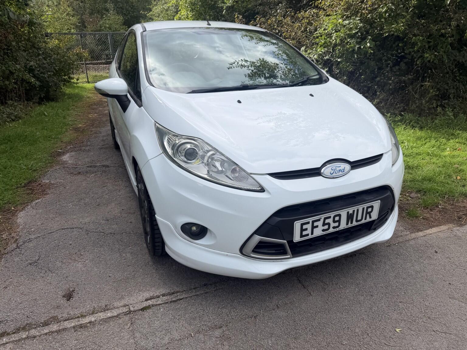 Ford Fiesta view 3