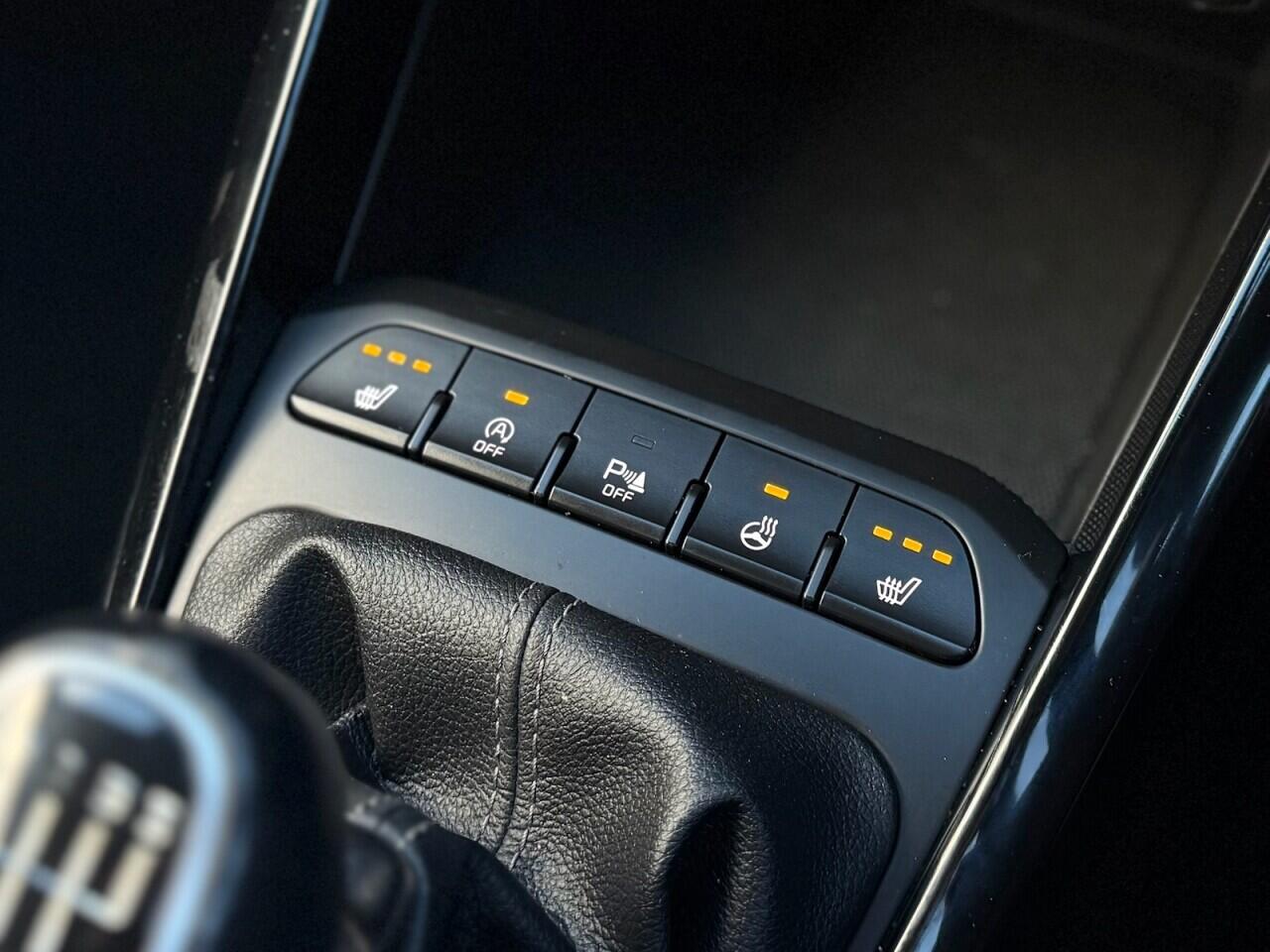 Kia Rio view 3