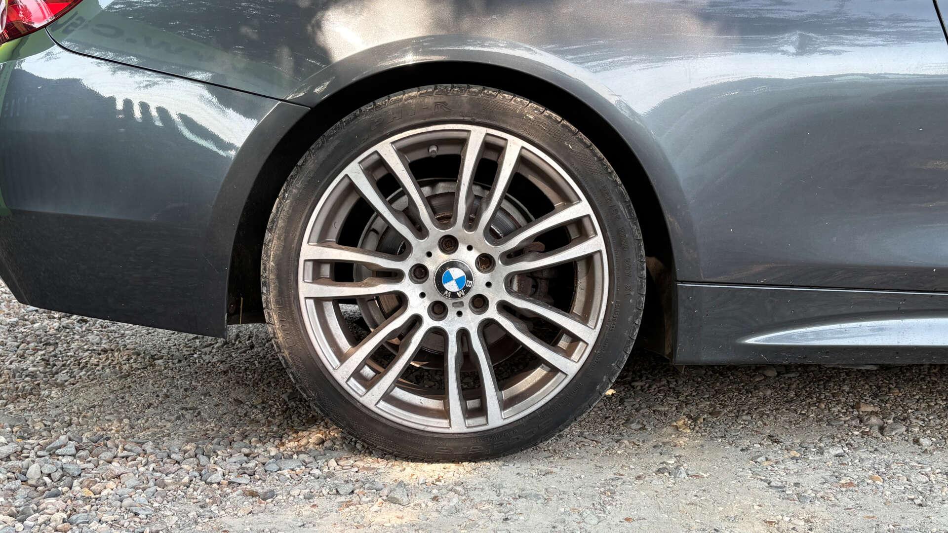 BMW 4 Series view 35