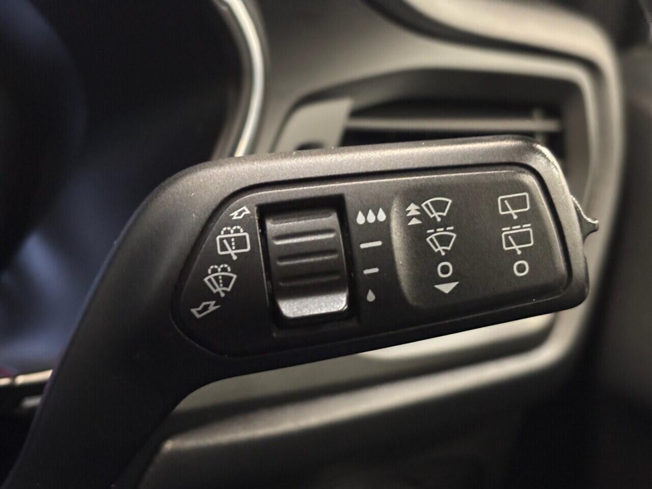 Ford Focus view 44