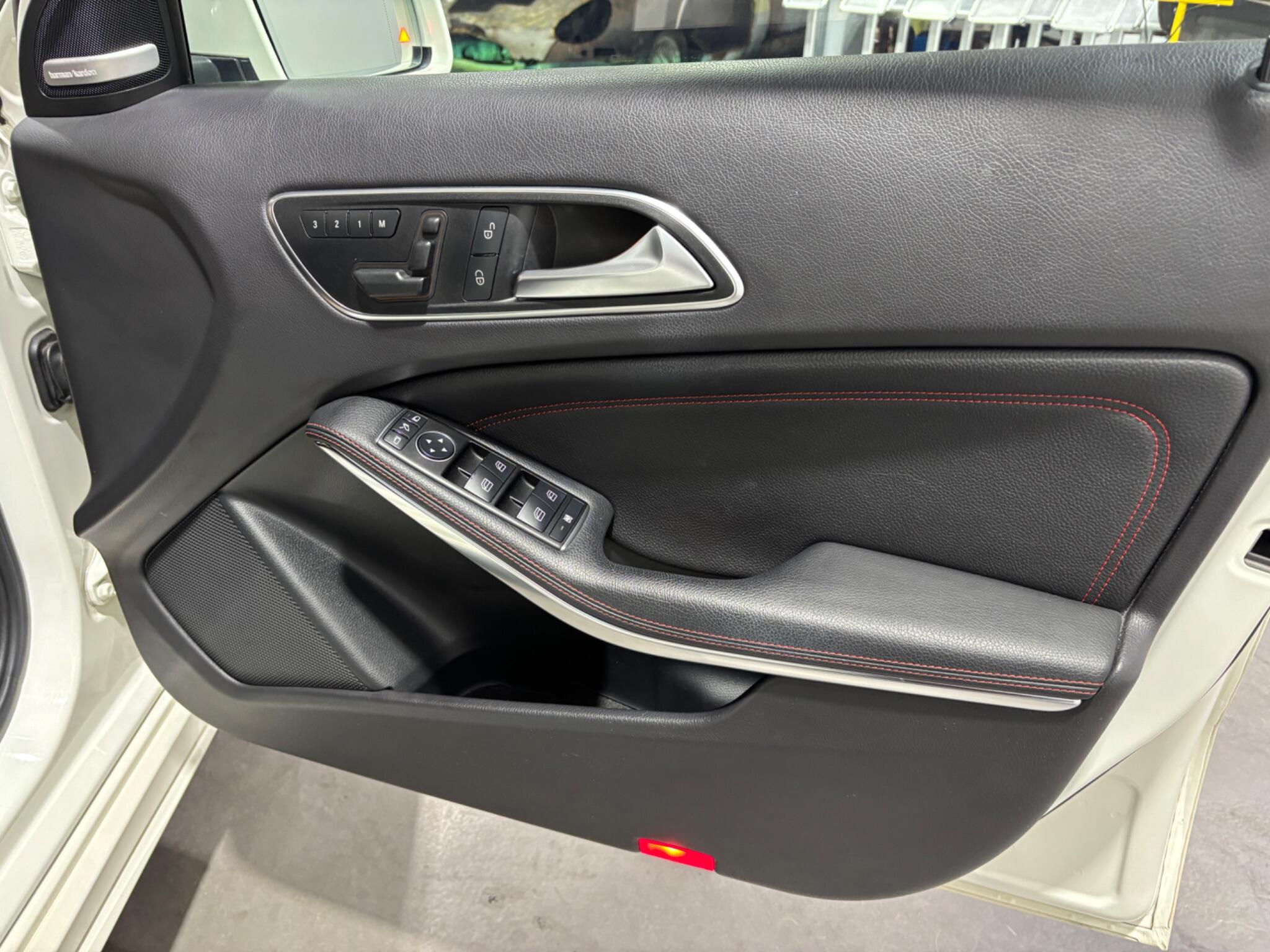 Mercedes-Benz A Class view 24
