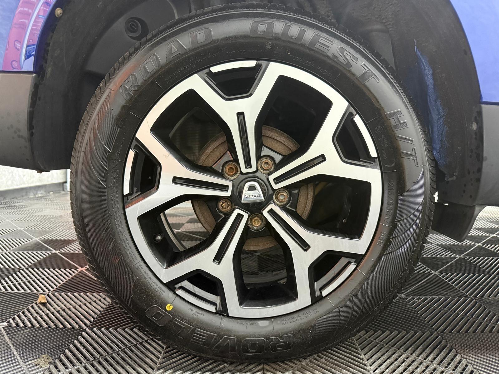 Dacia Duster view 26