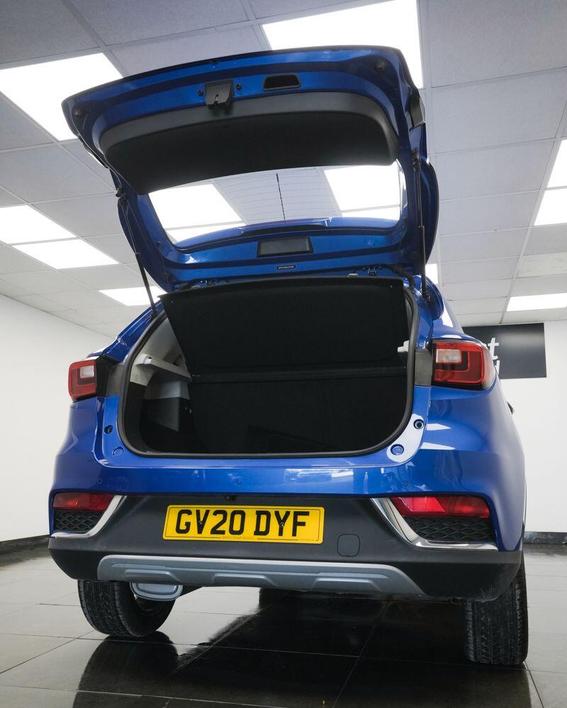 MG ZS view 7