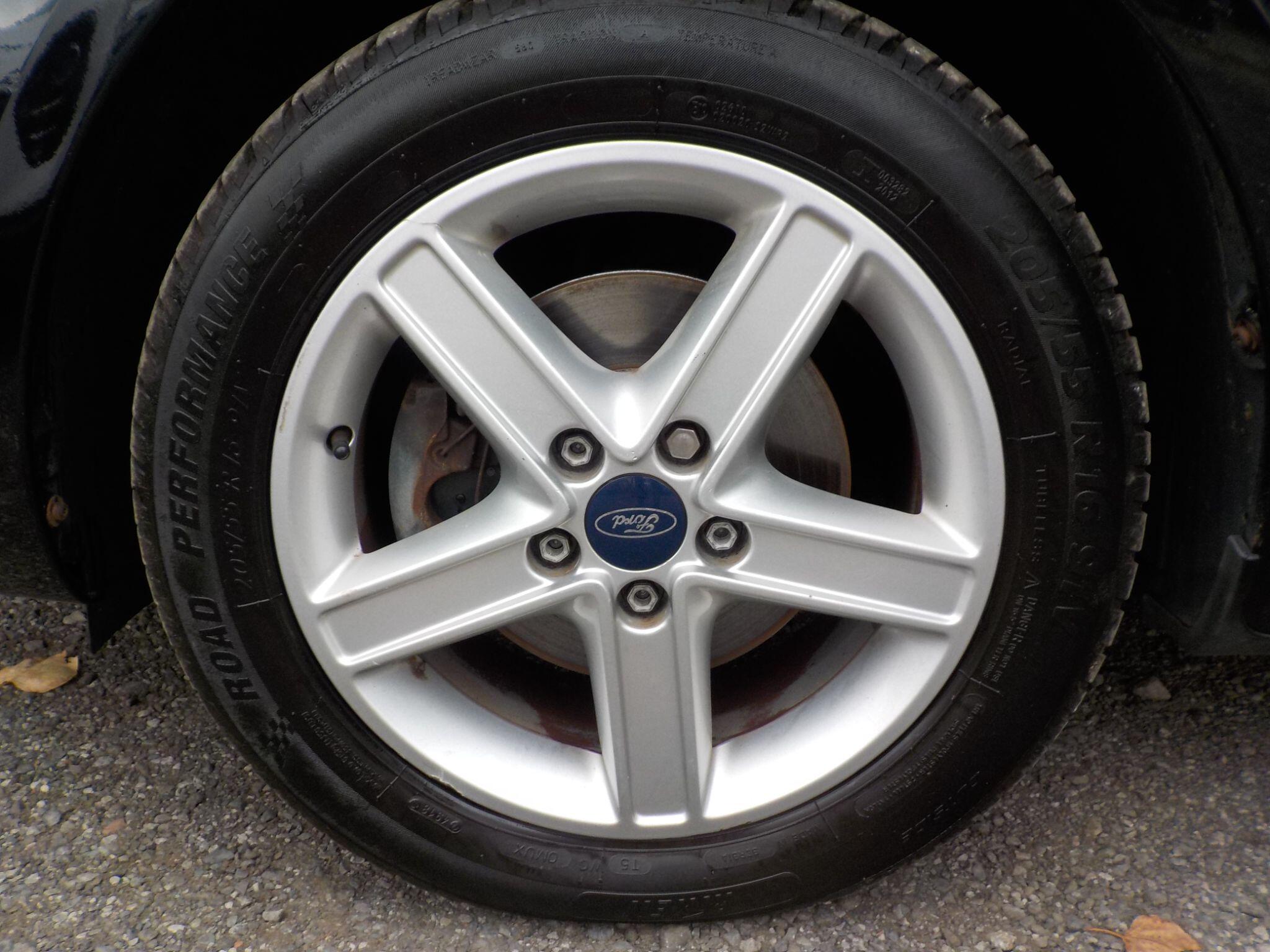Ford Focus 1.8 Style 5dr