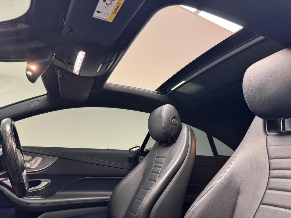 Mercedes-Benz E-Class view 21