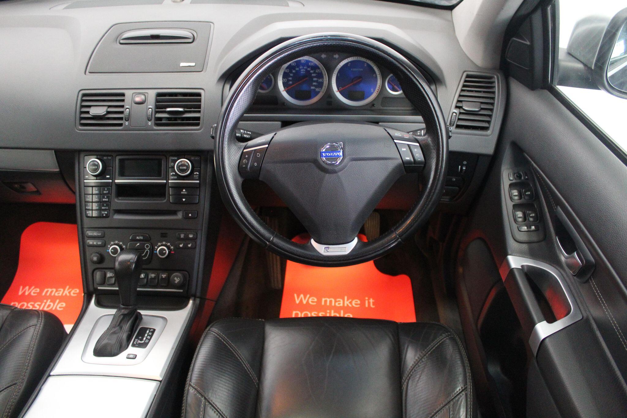 Volvo XC90 view 41