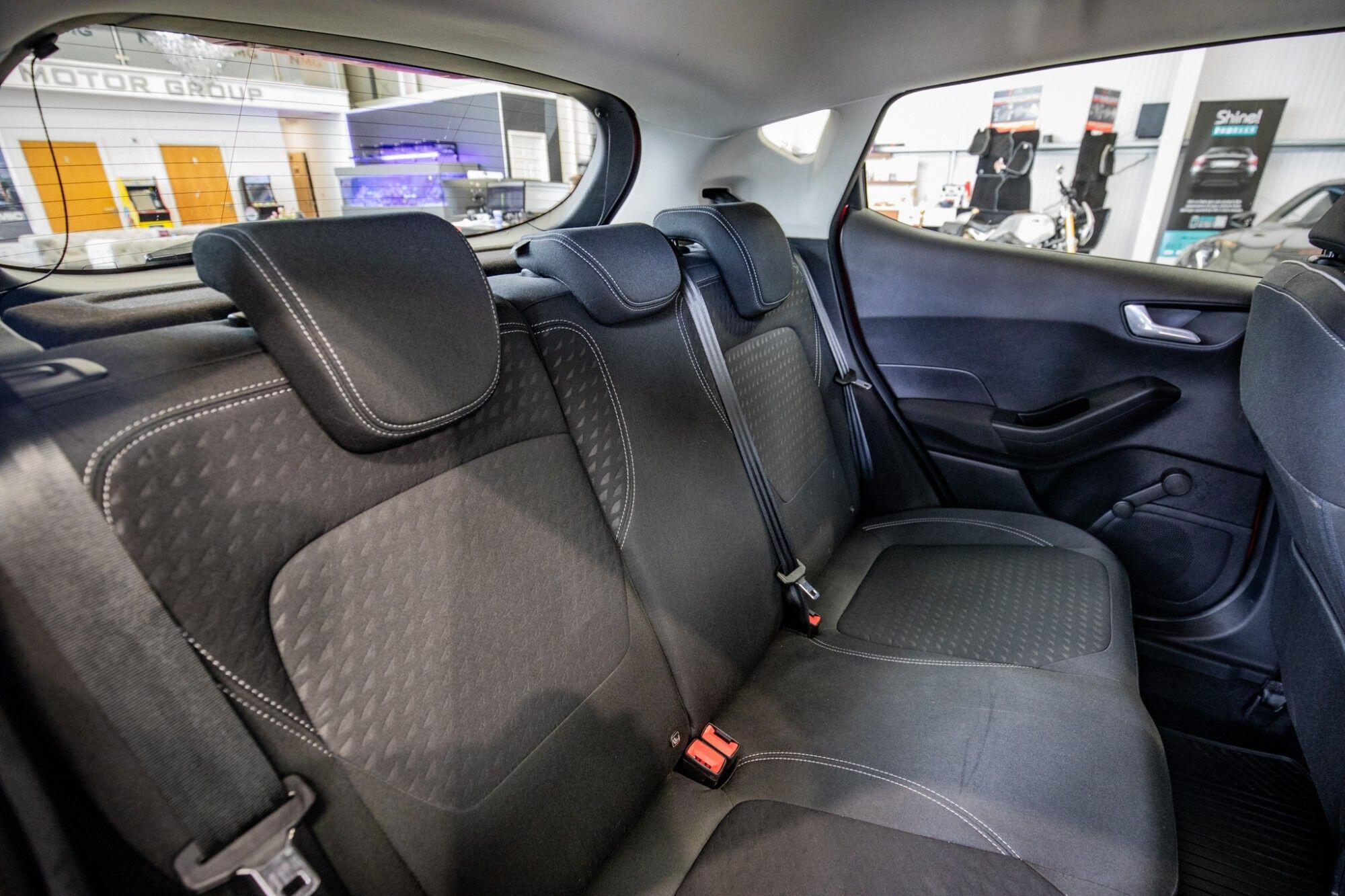 Ford Fiesta view 12