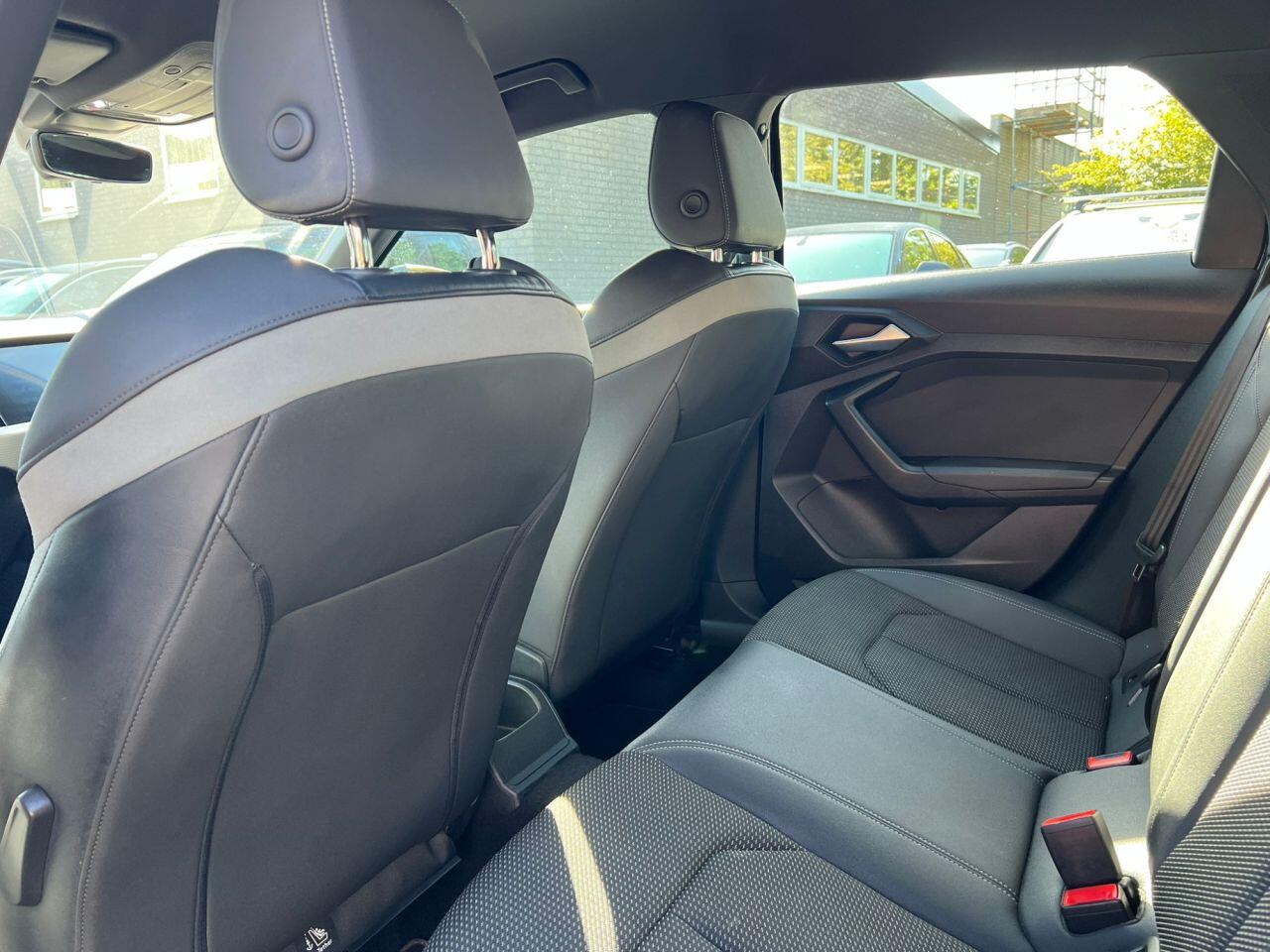 Audi A1 view 21