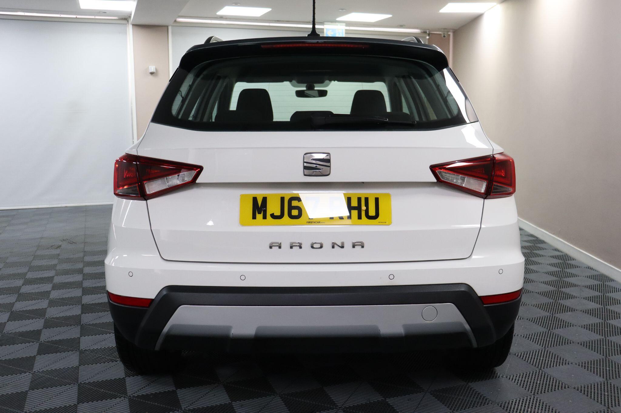 Seat Arona view 8