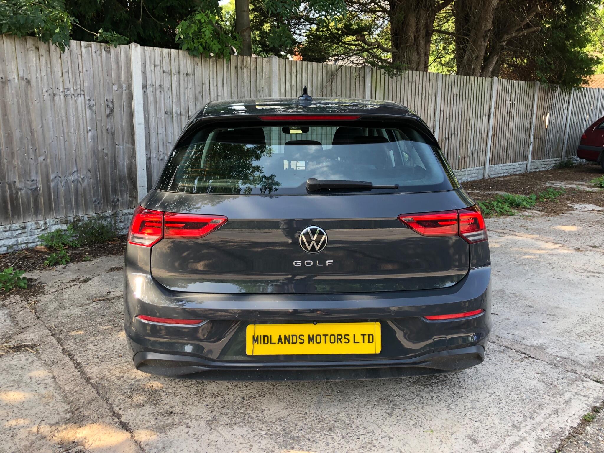 Volkswagen Golf view 9