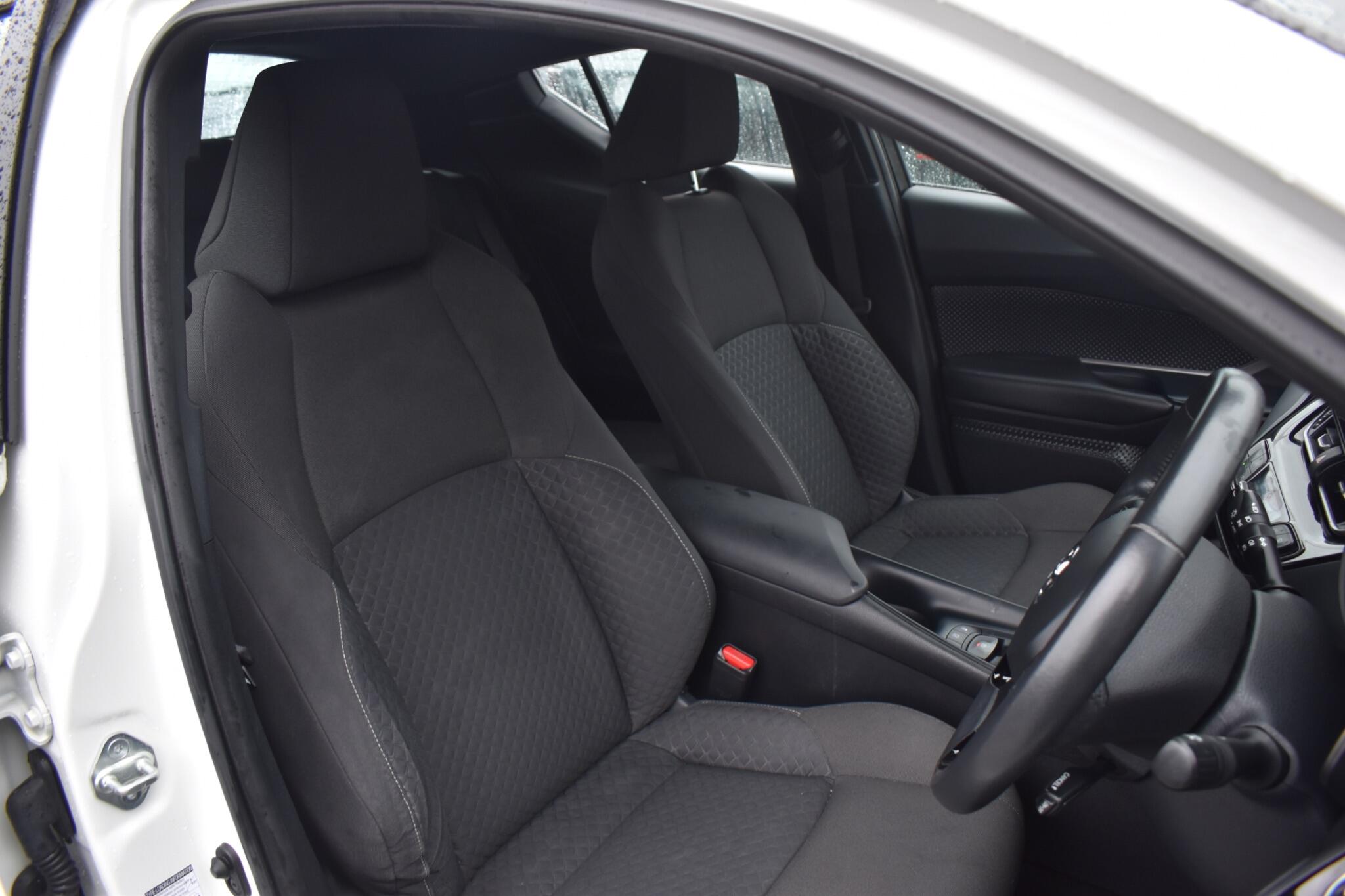 C-HR - 1.8 VVT-h Icon CVT Euro 6 (s/s) 5dr - Image 20
