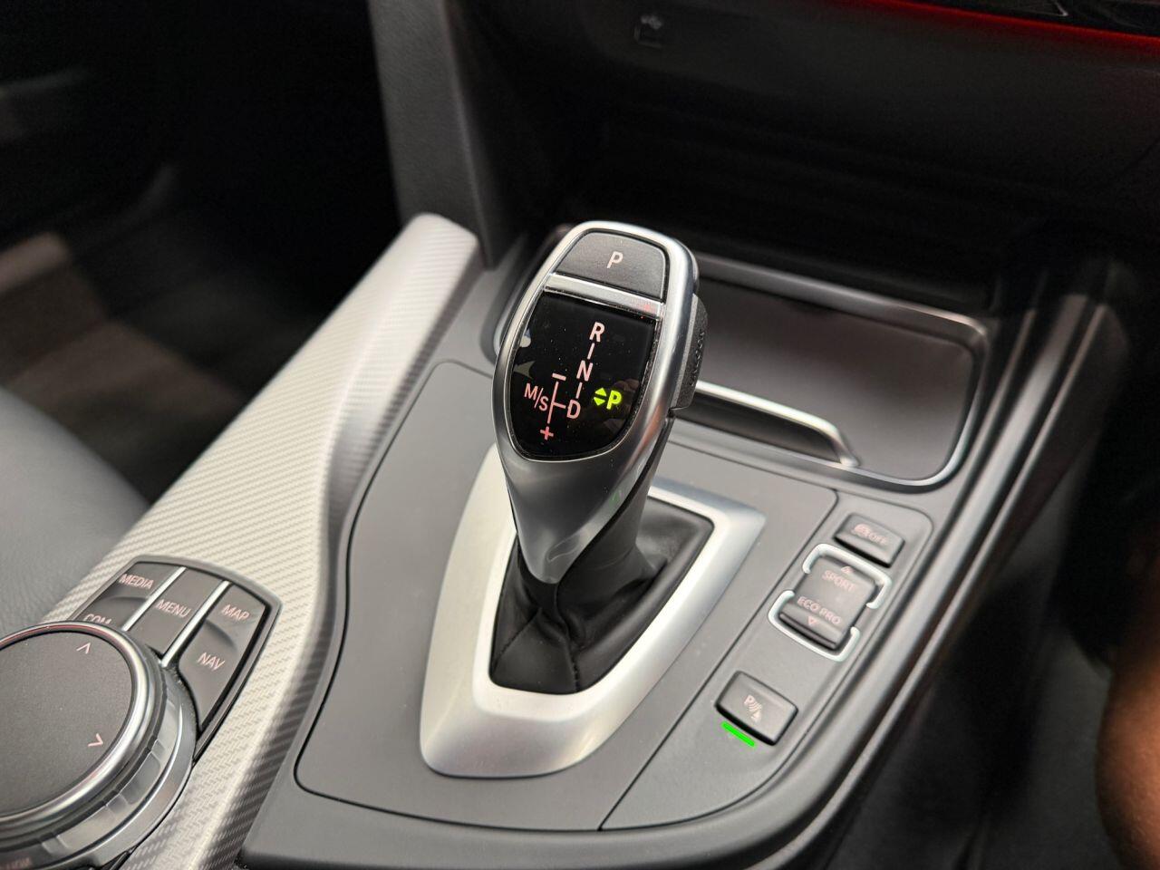 BMW 3 Series view 44