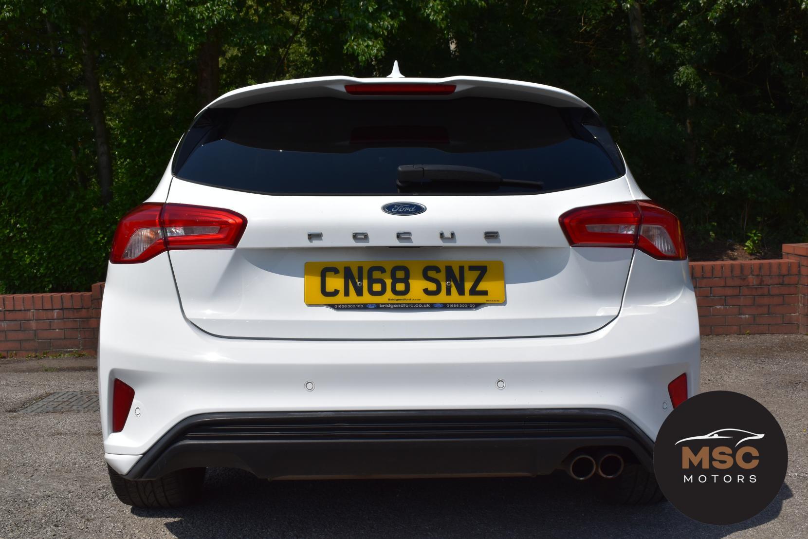Ford Focus view 16