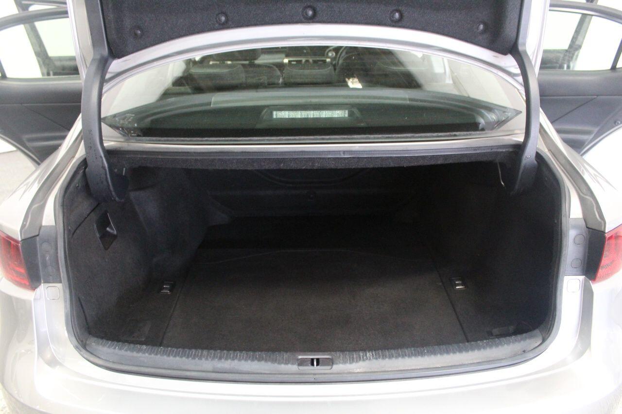 Lexus Is view 22