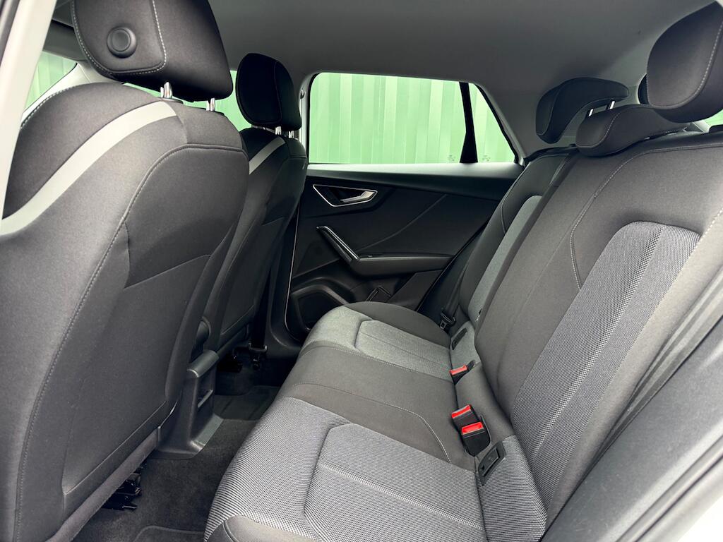 Audi Q2 view 35
