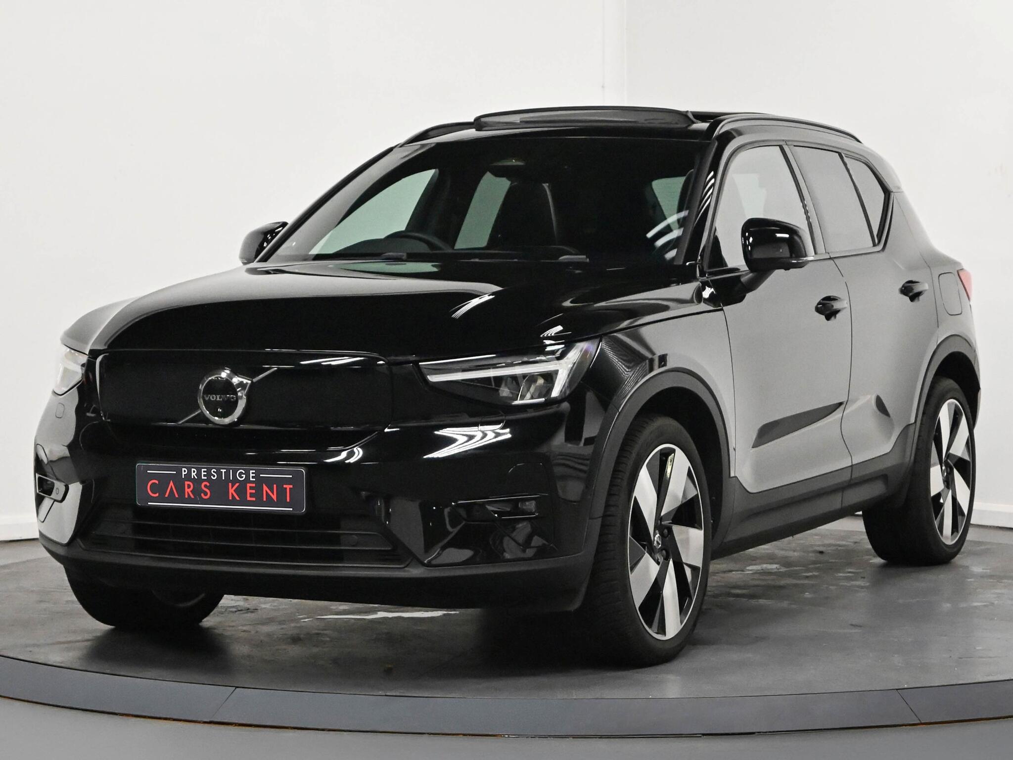 Volvo XC40 view 6