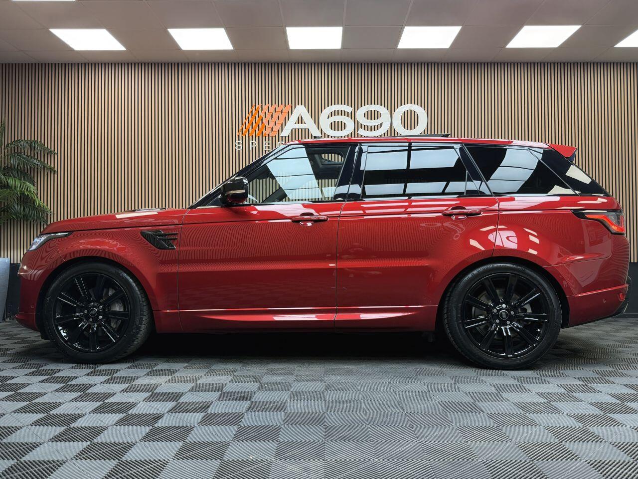 Land Rover Range Rover Sport view 4