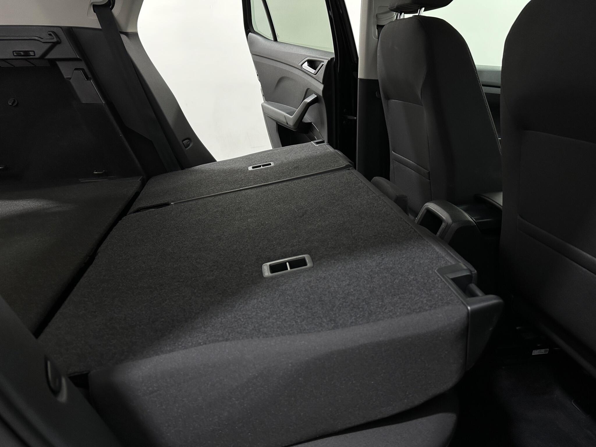 Volkswagen T-Cross view 46