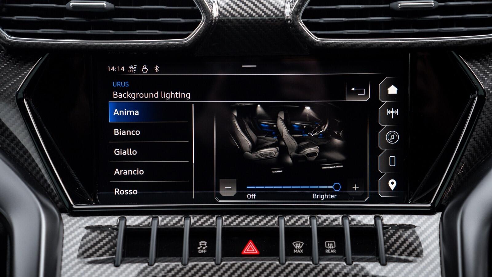 Lamborghini Urus view 19