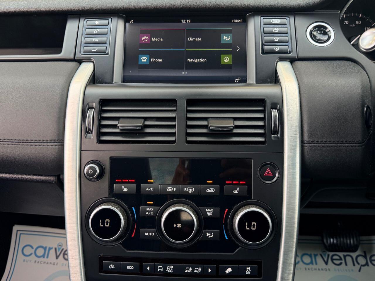 Land Rover Discovery Sport view 40