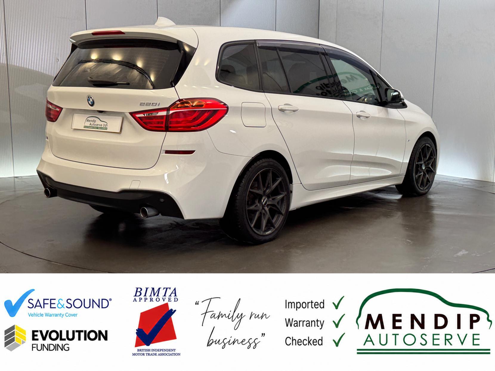 BMW 2 Series view 24