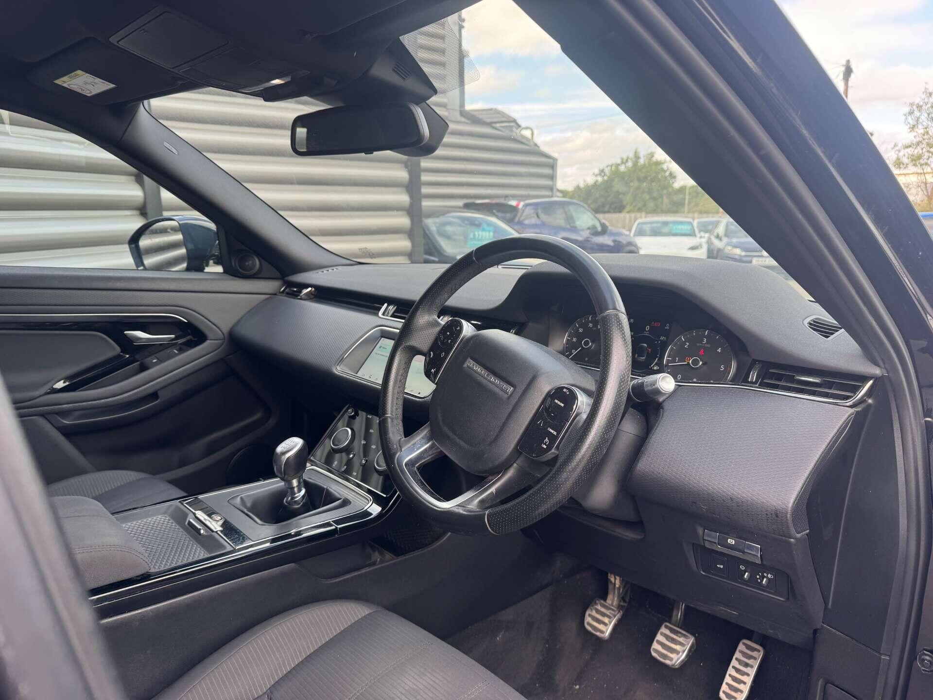 Land Rover Range Rover Evoque view 9