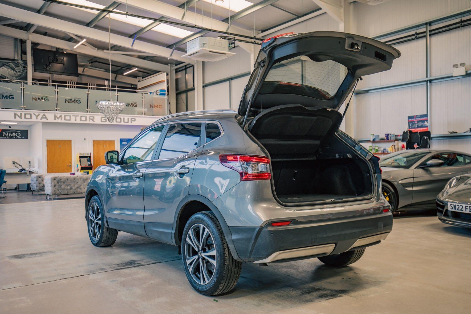 Nissan Qashqai view 27